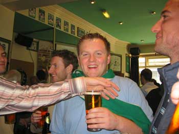 Shock News! Rangers fan spotted wearing Hibs Scarf in Cabbage n Ribs!